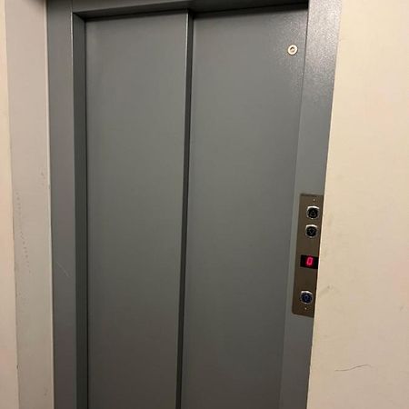 וינה Apartment Near Metro & Netflix מראה חיצוני תמונה