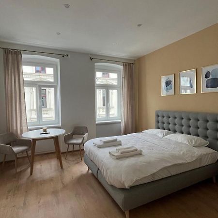 וינה Apartment Near Metro & Netflix מראה חיצוני תמונה