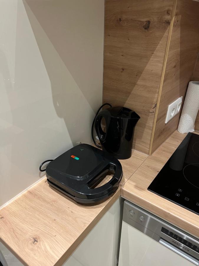 וינה Apartment Near Metro & Netflix מראה חיצוני תמונה