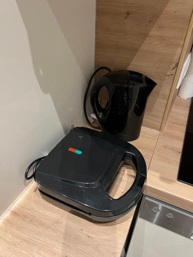 וינה Apartment Near Metro & Netflix מראה חיצוני תמונה