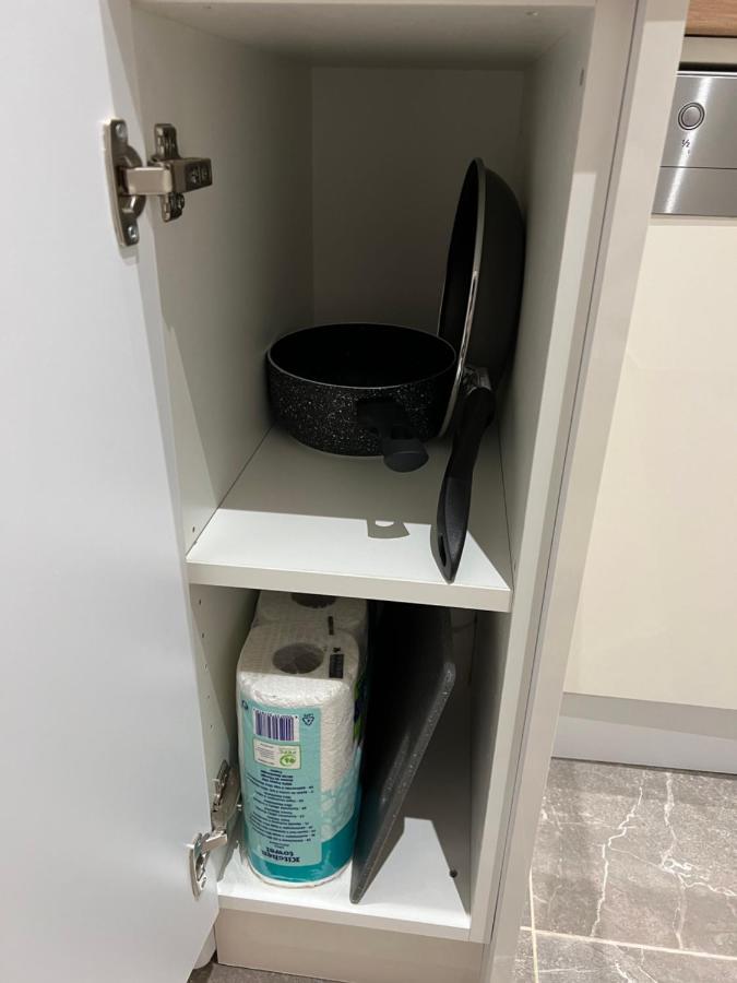וינה Apartment Near Metro & Netflix מראה חיצוני תמונה