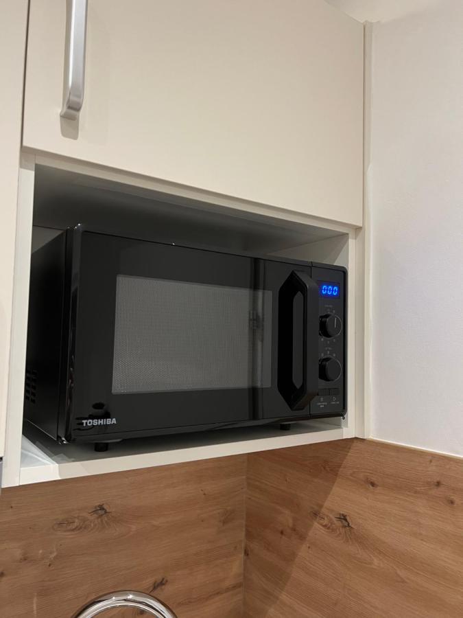 וינה Apartment Near Metro & Netflix מראה חיצוני תמונה